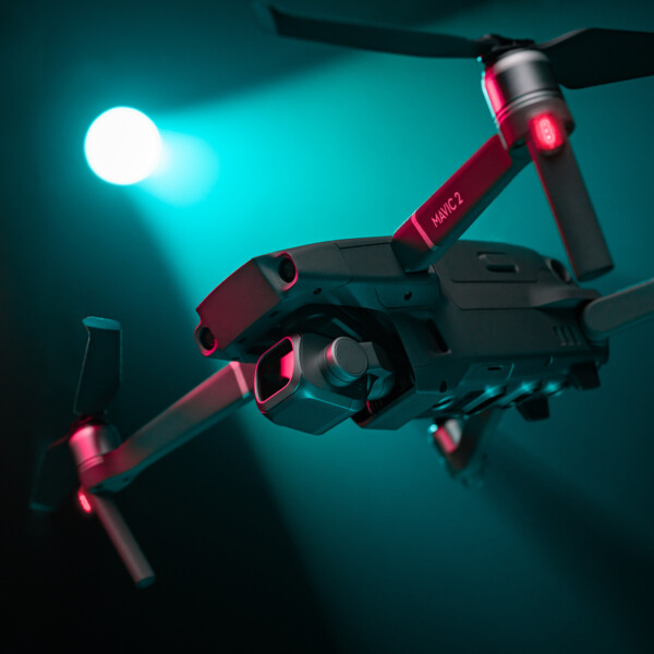 Mavic-2_Dutch_Cyan_Red_1zu1