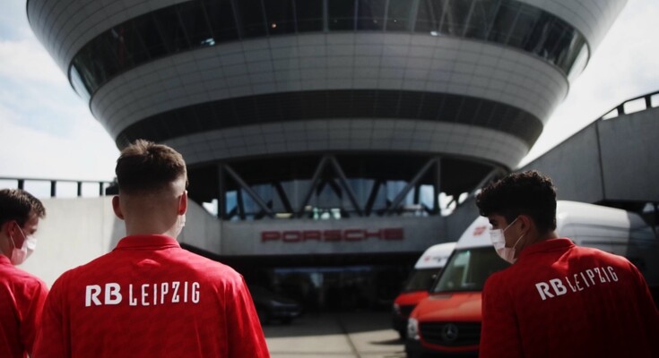 Thumbnail_Porsche_Talent_Team Large